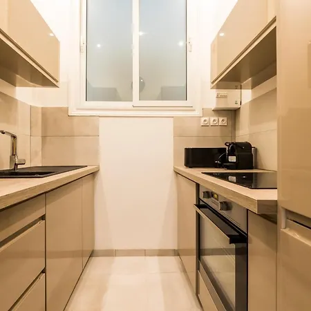 Beachside Studio In The Heart Of Town Beach Within Walking Distance شقة بياريتز